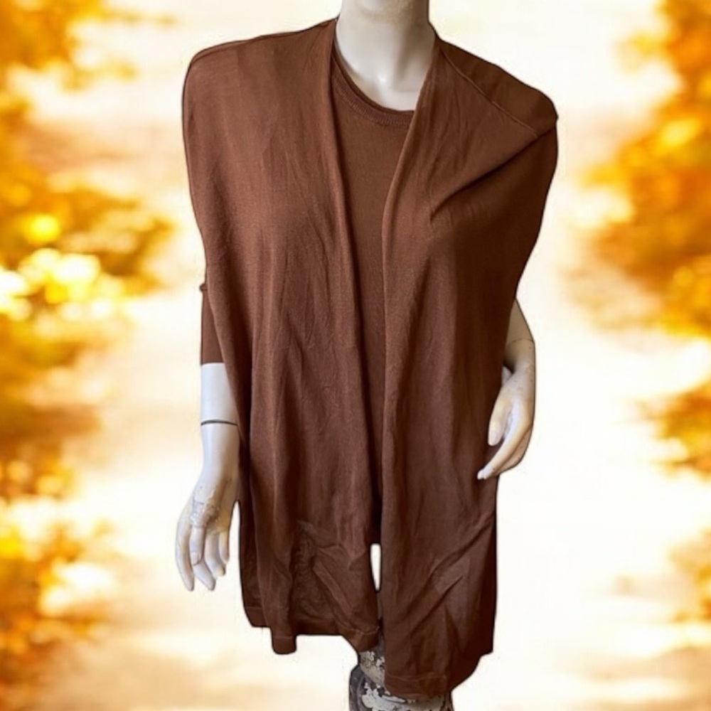❄️ 50% off winter Chico’s brown 2 piece silky feel tank top + cardigan 0/XS